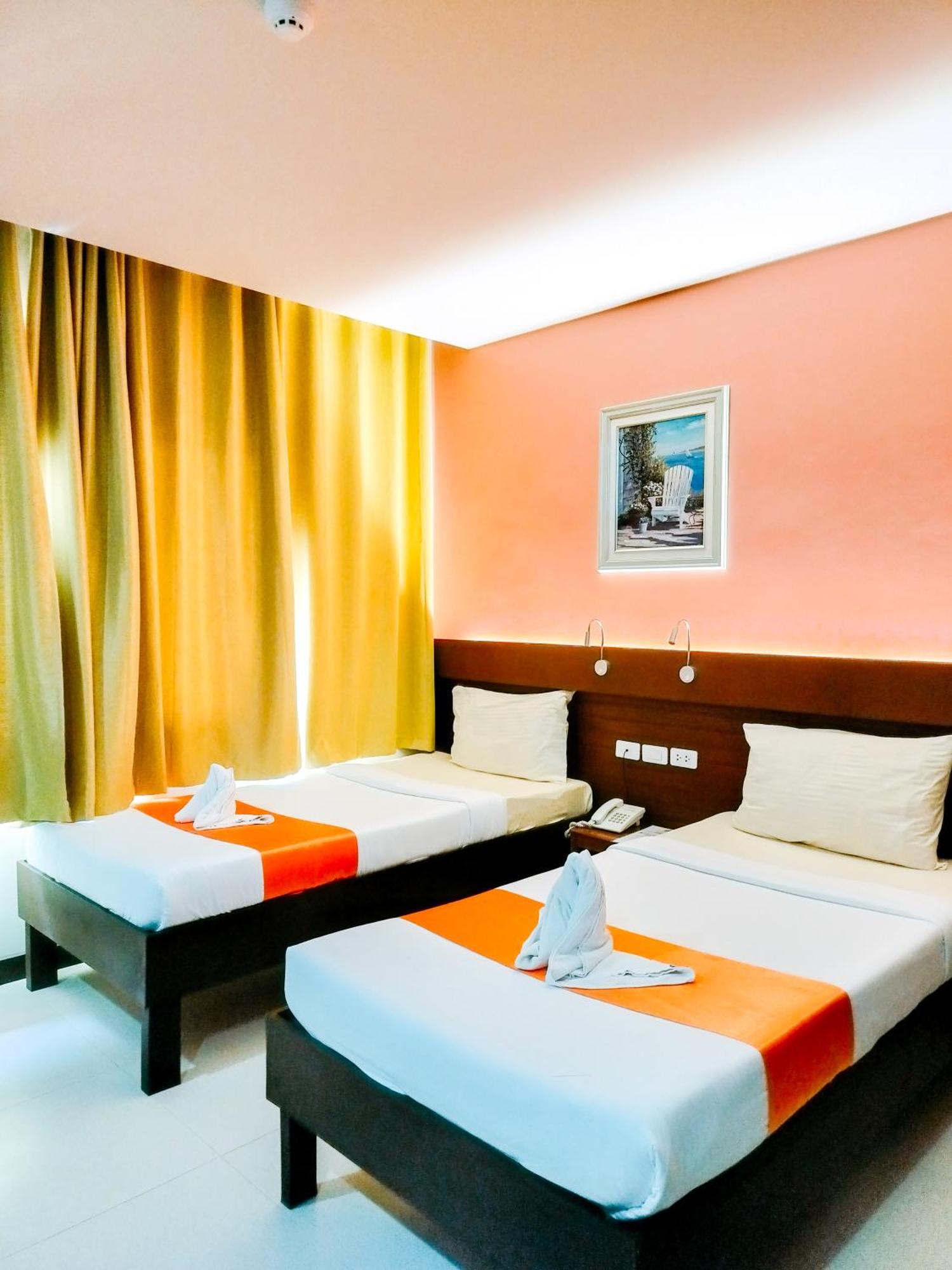 Cresebo Mansion Hotel Tagbilaran City Bagian luar foto