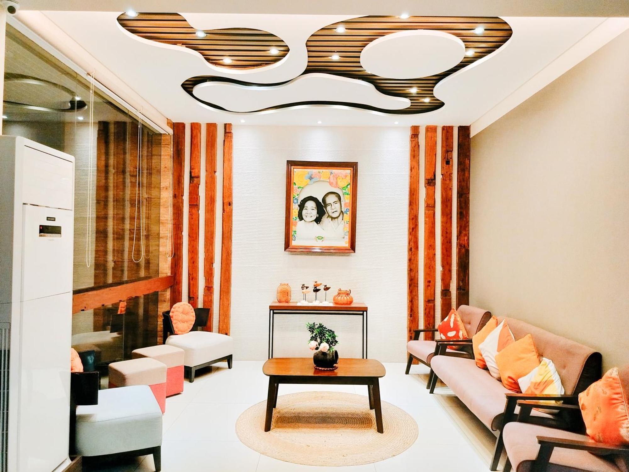 Cresebo Mansion Hotel Tagbilaran City Bagian luar foto